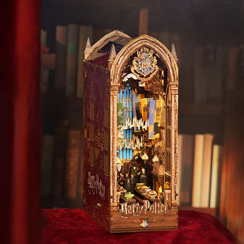 Hogwarts Magic Hall DIY Book Nook Kit
