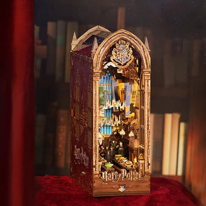 Hogwarts Magic Hall DIY Book Nook Kit